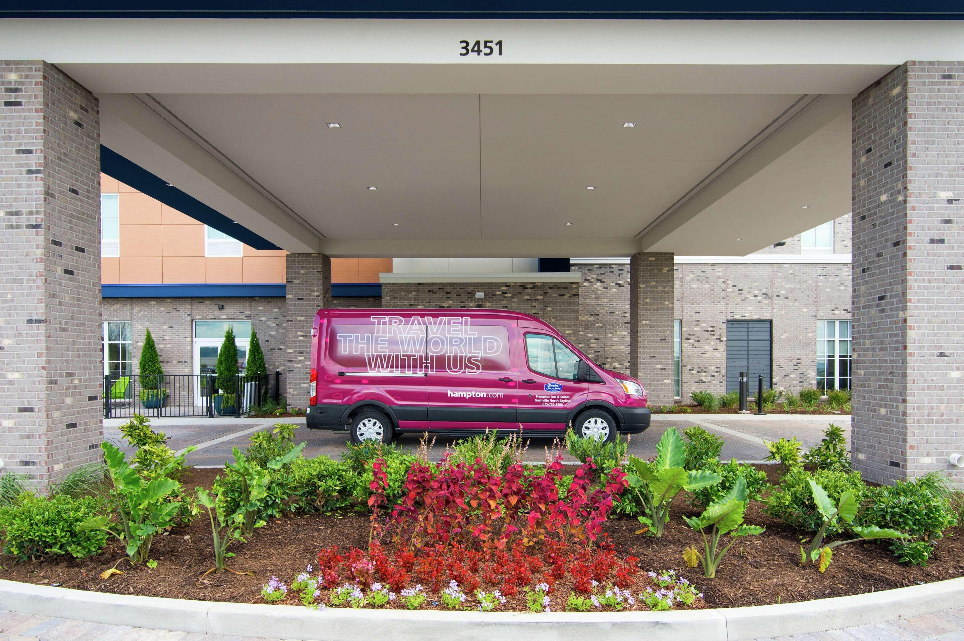 Hampton Inn & Suites By Hilton Nashville North Skyline Exterior photo